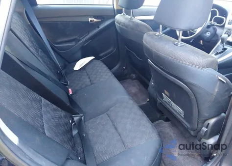 2009 Pontiac Vibe z USA, uszkodzony, nr VIN 5Y2SP67089Z426234